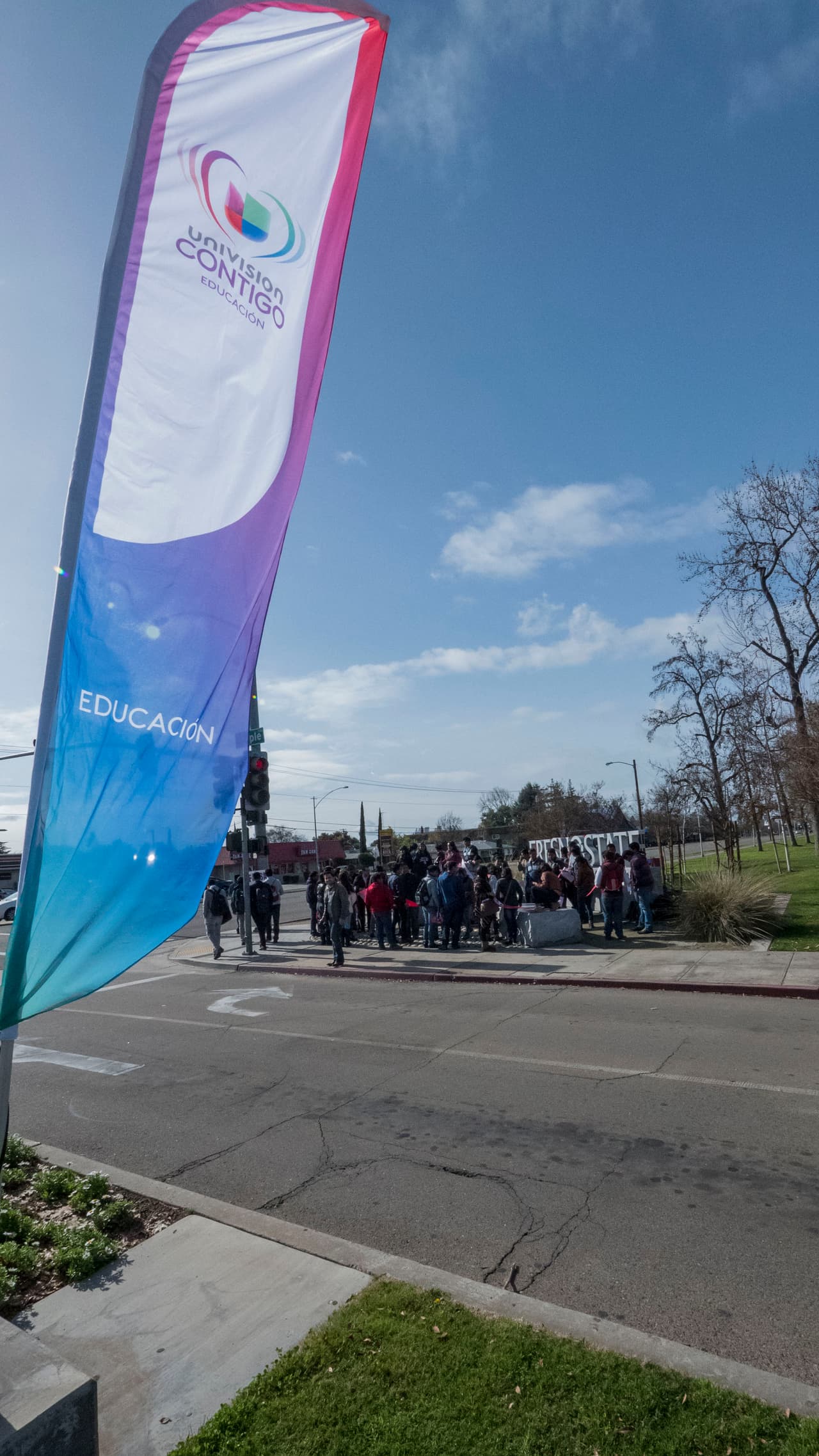 Ocho colegios y universidades ayudaron a estudiantes y sus familias llenar las solicitudes de FAFSA.