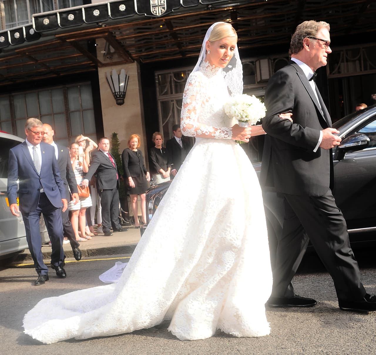 ¡Qué alguien salve a la novia!