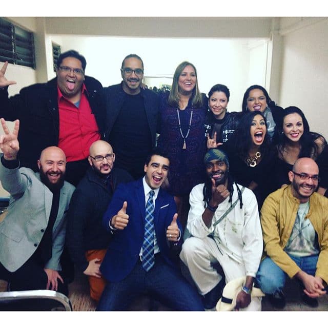 'Alicia' (Silvia Guzmán) y 'Pablo' (Mauricio Armando), quien hizo un gran esfuerzo para llegar, tampoco dejaron pasar la oportunidad de reunirse con sus excompañeros de clase.