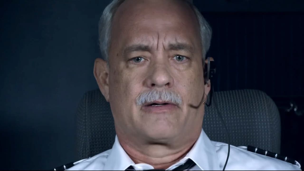 <b>Tom Hanks</b> estuvo magnífico en '
<b>Sully</b>', pero no llegó a los finalistas (
<a href="http://www.univision.com/entretenimiento/oscar/amy-adams-y-tom-hanks-nominados-al-oscar-2017-por-un-error">aunque hubo un error en el sitio de los nominados</a>). Tampoco lo hizo su director, 
<b>Clint Eastwood</b>.