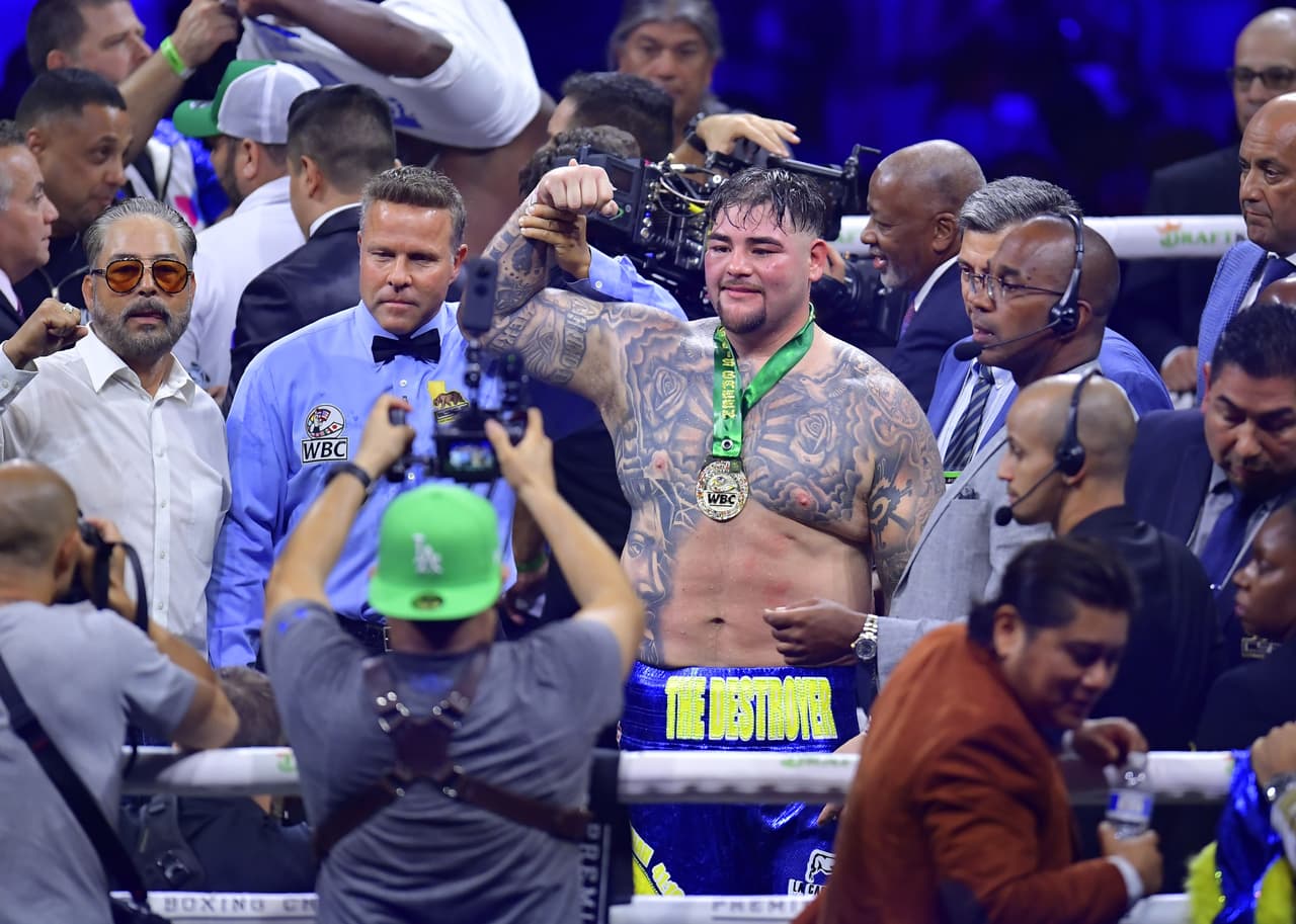 Andy Ruiz (MEX) winner during the Fight to the heavyweight boxing at Crypto.com Arena, on September 04, 2022.
<br>
<br> Andy Ruiz (MEX) ganador durante la Pelea de boxeo de peso completo en Crypto.com Arena, el 04 de septiembre de 2022.