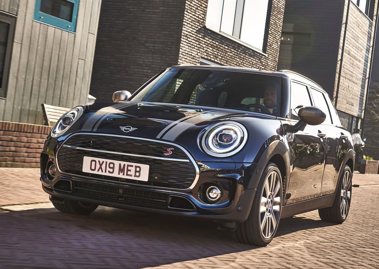 <h3 class="cms-H3-H3"><b>23. MINI</b></h3>
<br>
<br>MINI sufrió el descenso más profundo de todos, pues en 2020 bajó 13 puestos para ubicarse entre las marcas de carros ‘menos confiables’.
<br>
<br>
<b>Puntaje:</b> 37/100