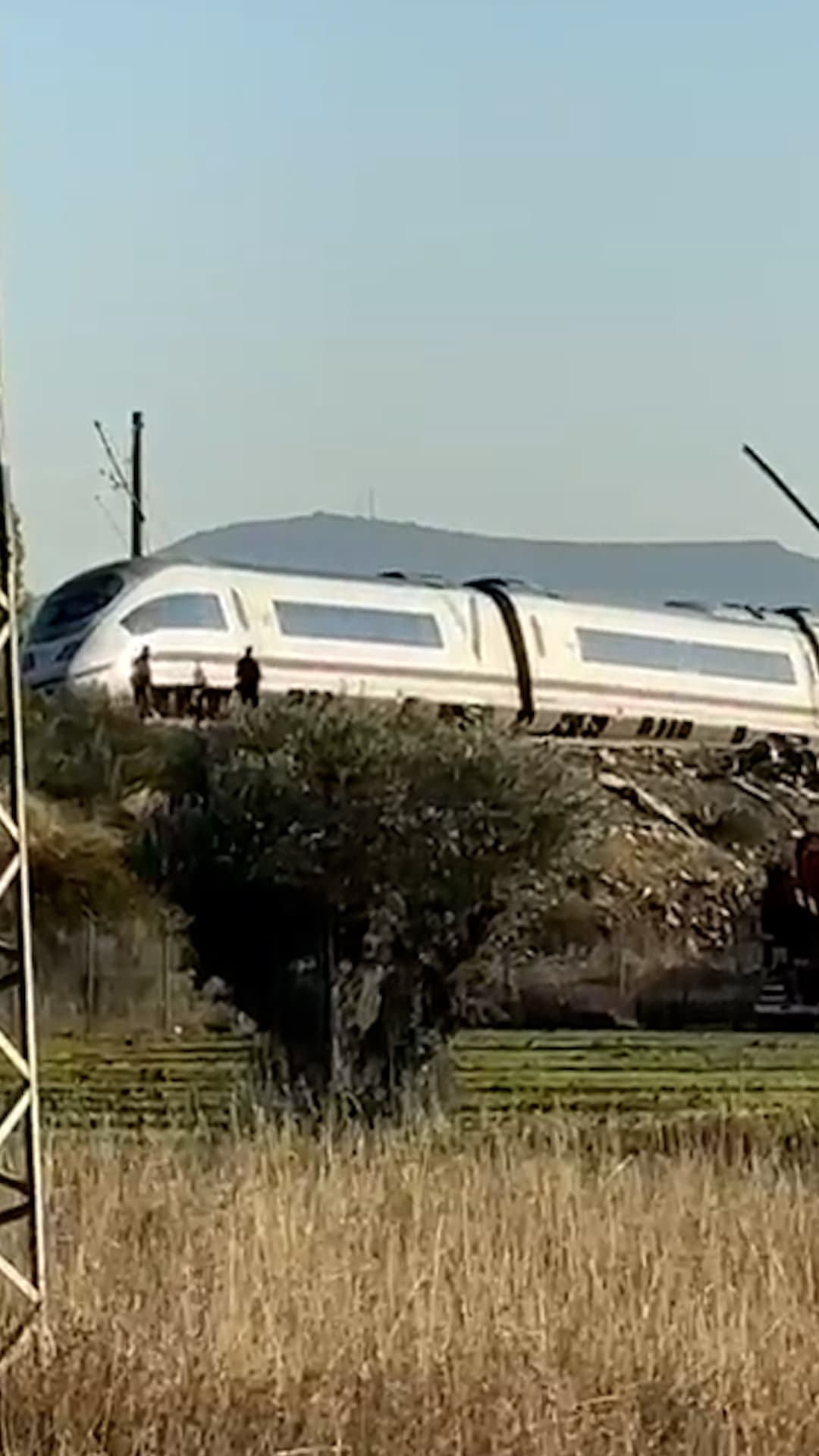 N+Univision desde el lugar de la tragedia ferroviaria