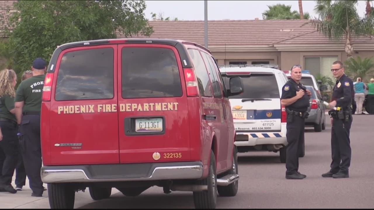 Dos bebés mueren dentro de autos sobrecalentados en Arizona 