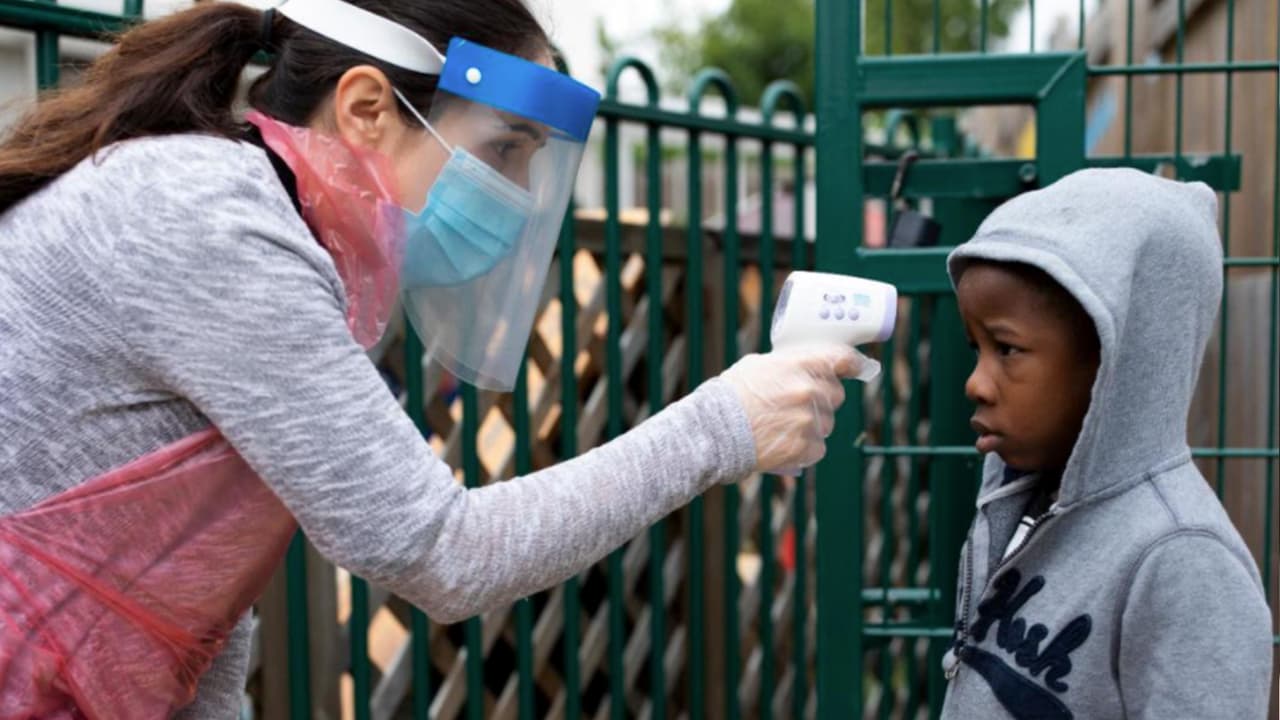 Los casos de covid-19 aumentan rápidamente en las escuelas de Nueva Jersey 