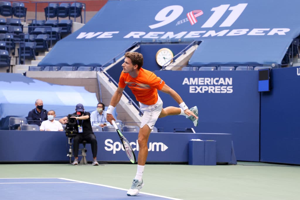 Carreño su puso al frente en los primeros dos sets, pero Zverev le dio la vuelta al juego para terminal con parciales de 6-3, 6-2, 3-6, 4-6, y 3-6.