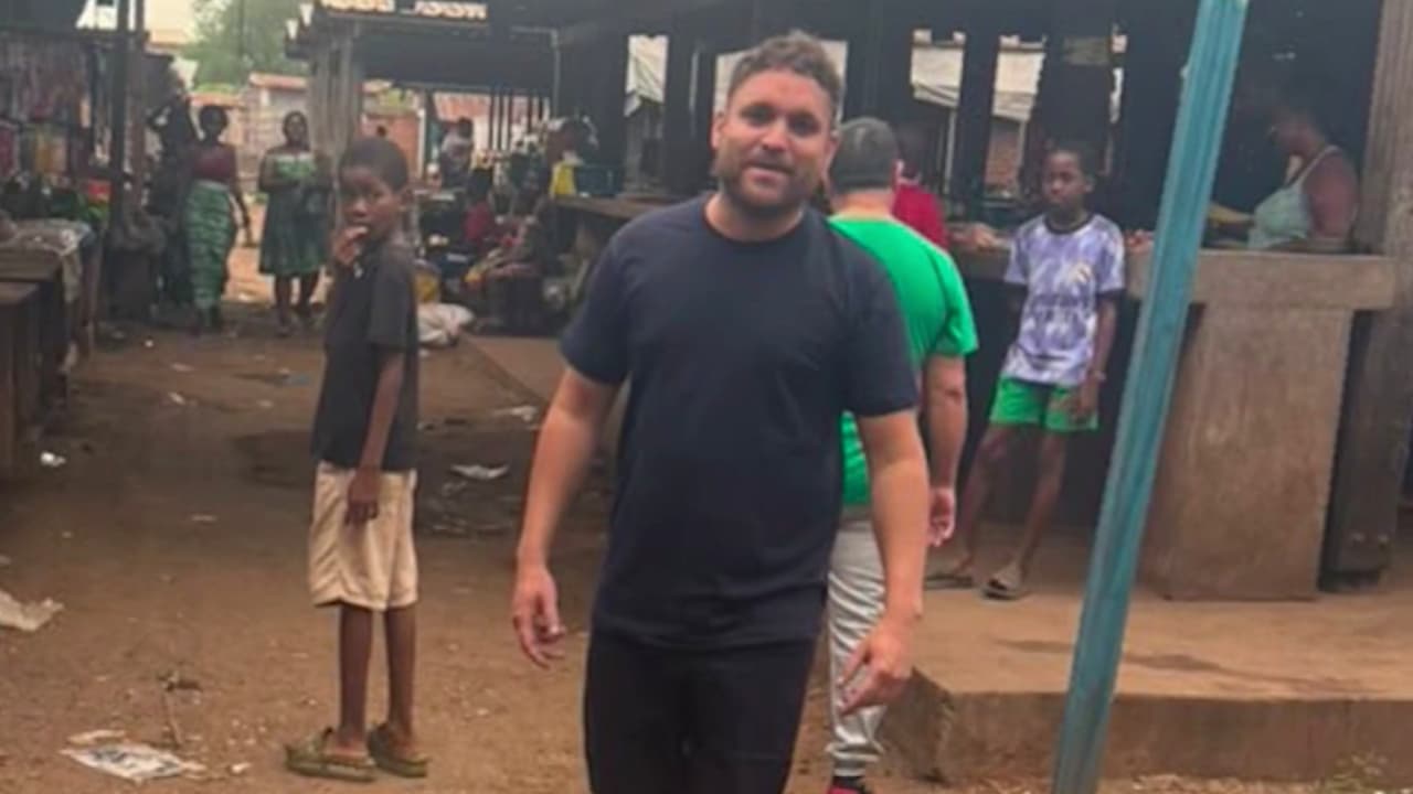 "Se sufre mucho": inmigrante hispano deportado a África cuenta el drama que vive y pide ayuda