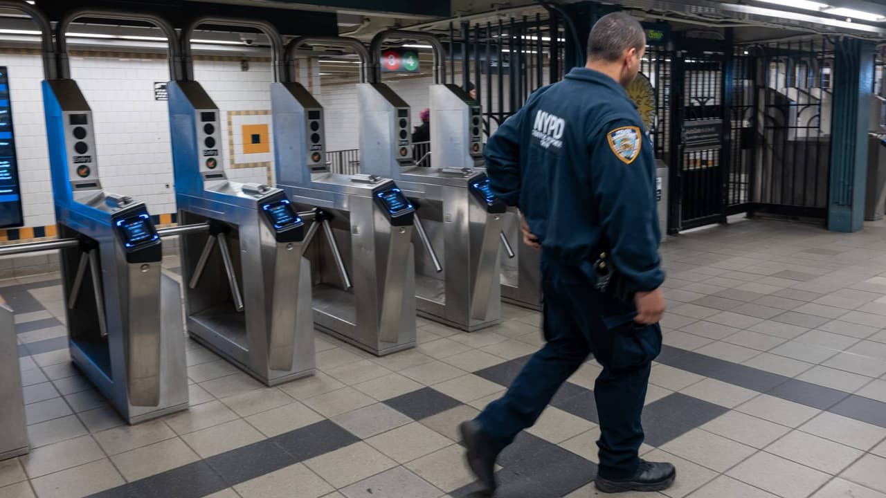 Un hombre murió apuñalado en una estación del Metro en Washington Heights