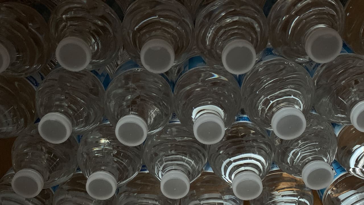  Centros de distribución de agua embotellada en San Antonio estarán abiertos hasta marzo