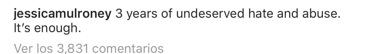 "3 años de 
<b><a href="https://www.univision.com/famosos/meghan-markle-es-victima-de-racismo-segun-su-entranable-amiga-priyanka-chopra-dice-ser-testigo-de-ello-fotos" target="_blank">odio y abuso inmerecidos</a></b>. Es suficiente", escribió la amiga de Meghan junto al mensaje anterior.
