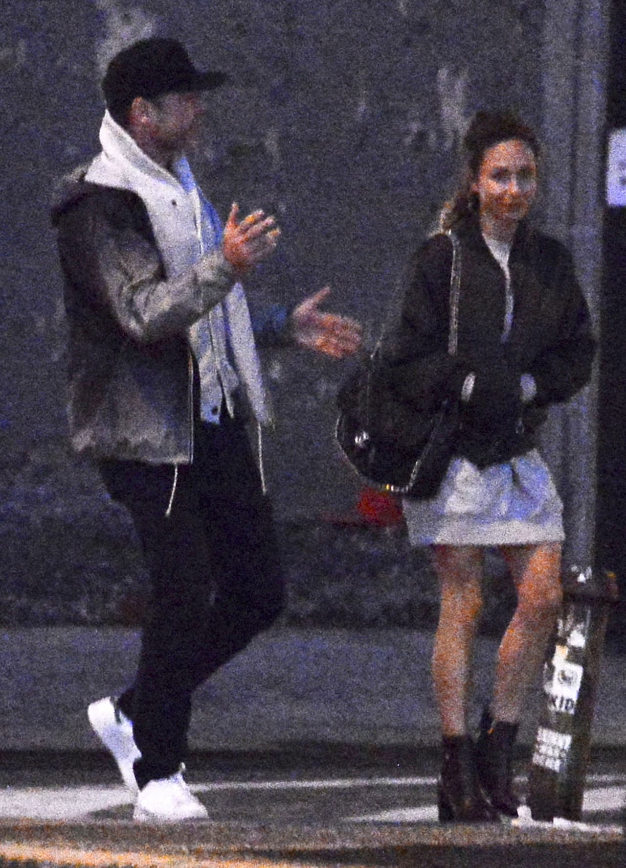 Al parecer hay mucha química entre ellos, no dejaron de platicar.