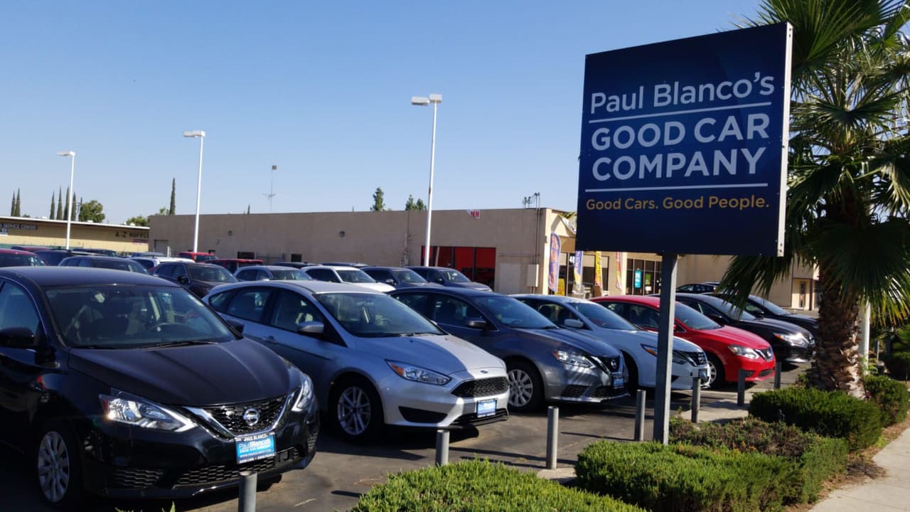 Fiscal de California demanda a automotora Paul Blanco por supuestamente estafar a clientes de bajos ingresos