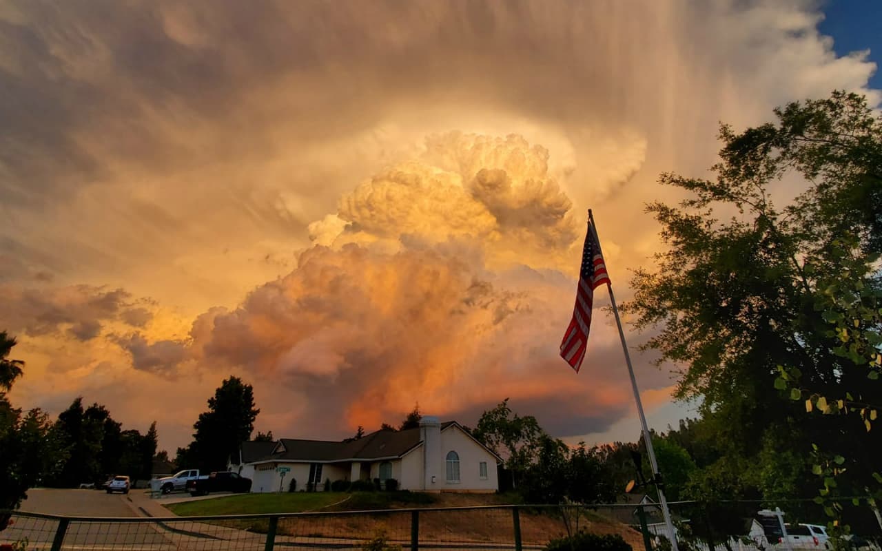 De acuerdo con Servicio Meteorológico Nacional, las nubes embudo de aire frío son usualmente de corta vida. Aunque rara vez estos embudos de aire frío tocan tierra, puede ocurrir y convertirse en tornados débiles.
