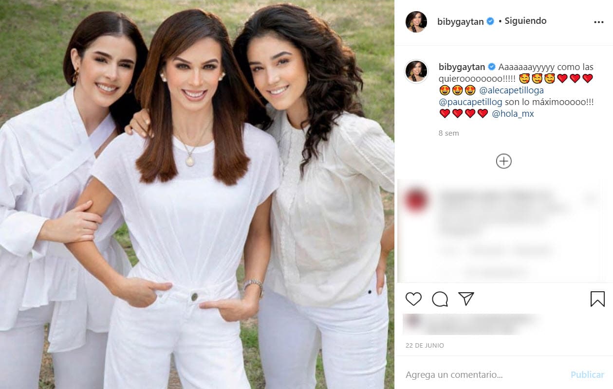 43. En diciembre siguiente, los fans de la familia Capetillo Gaytán se enteraron por las hijas de la pareja, que en su casa los adornos y la decoración navideños eran los mismos de siempre, "todos los años".