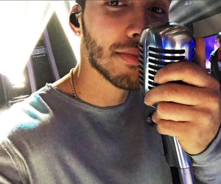 <b>7- Prince Royce: </b>Seguimos esperando un nuevo disco del bachatero (el último fue
<i>Double Vision</i> del 2015), pero mientras, Royce apareció en el disco de Sofía Reyes en el tema 'Solo Yo' y nos deleitó con 'Moneda' junto a Gerardo Ortiz.