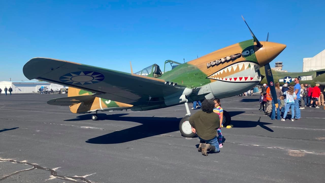 <b>El cierre no es el fin para esta valiosa colección de aviones, exposiciones educativas y objetos de interés</b>. Según el Ayuntamiento de Addison, el contrato de arrendamiento del museo finalizará en 2024 para dar paso a nuevos hangares para aviones privados y oficinas. Sin embargo, el Museo de Vuelo Cavanaugh no se despide por completo, sino que 
<b>despega hacia un nuevo destino: todos sus activos se trasladarán al Aeropuerto Regional del Norte de Texas</b>.