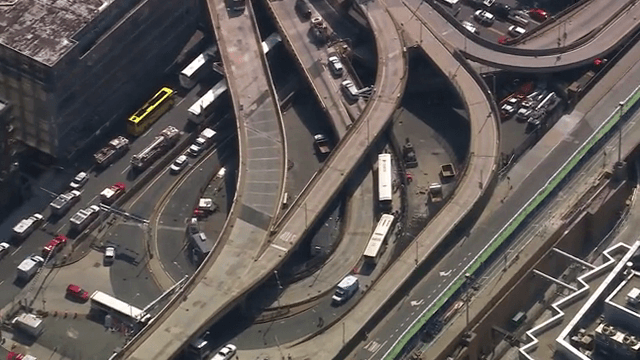 El Departamento de Bomberos de Nueva York (FDNY) confirmó que todas las lesiones son de carácter menor.