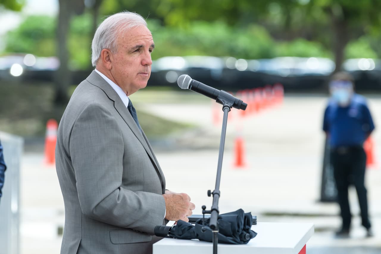 El condado Miami-Dade reanuda el cumplimiento de las órdenes judiciales de desalojos.
<br>