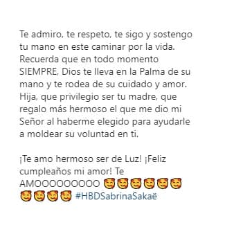 Tras describir la personalidad de la hija que tuvo con el magnate Tommy Mottola, redactó que admira y respeta a la jovencita y le hizo la 
<b>promesa de seguirla guiando en la vida</b>.