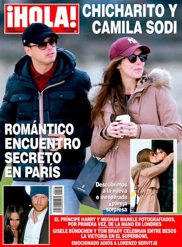 Con esta exclusiva de la revista 'Hola', se reveló que Chicharito y Camila Sodi estaban juntos a inicios de 2017.