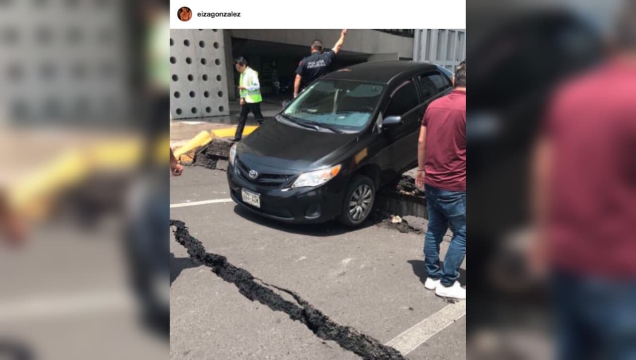 Desesperada, la actriz Eiza González publicó: "Por favor, ayuden a México... La ciudad entera se está derrumbando. Hay fuegos, escapes de gas y los edificios se están cayendo. Hay gente atrapada en los escombros. Necesitamos toda la ayuda que nos puedan dar. Por favor, ayuden a MEXICO".