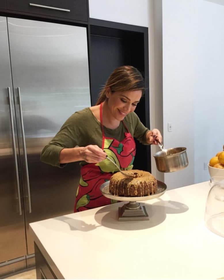 Los detalles son cruciales mientras cocina, así como en otras facetas de su vida, también busca la perfección en sus manjares gastronómicos.
<br>