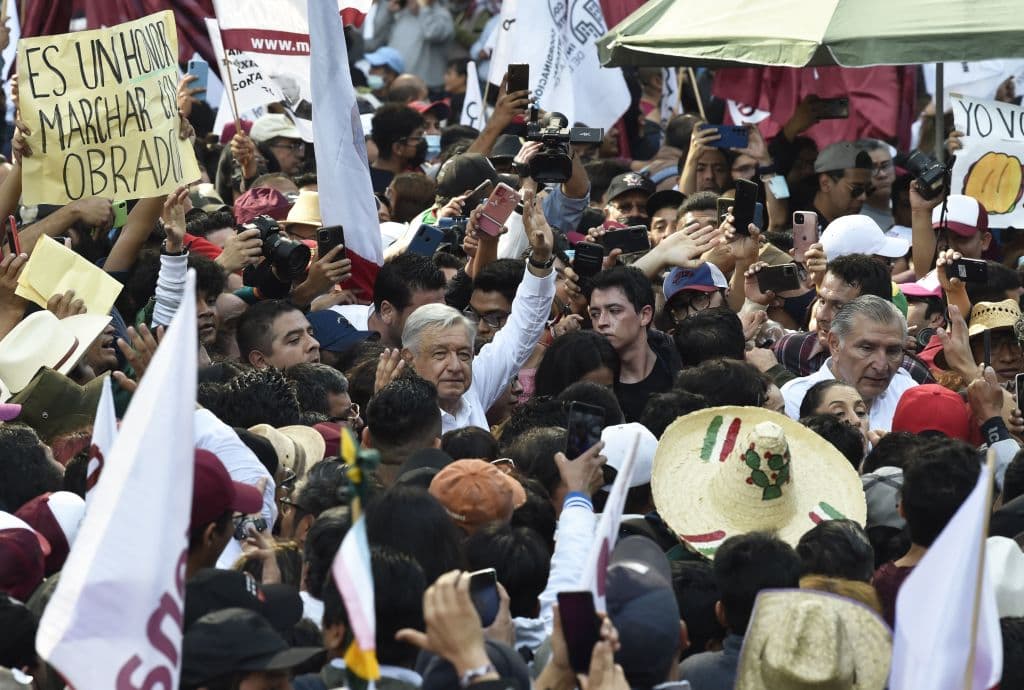 The Mexico of the two marches