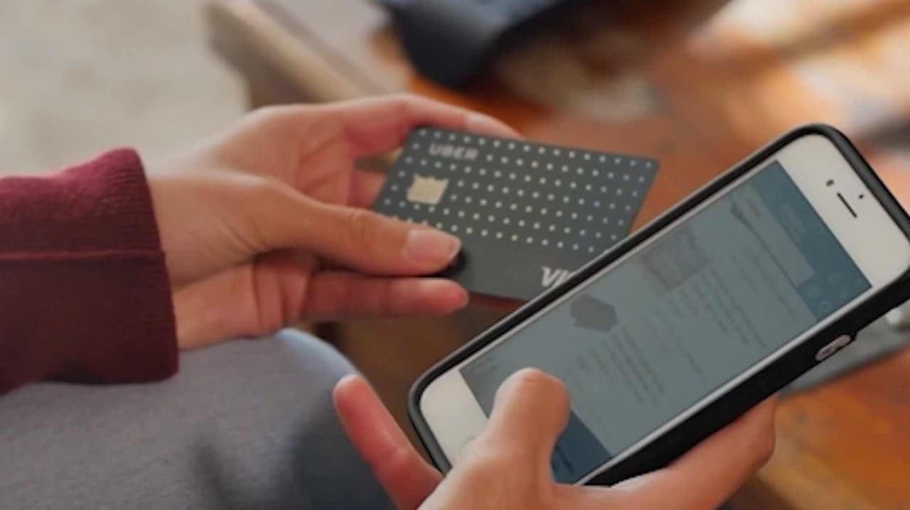 Delincuentes en Arizona están utilizando la inteligencia artificial para robar a sus víctimas