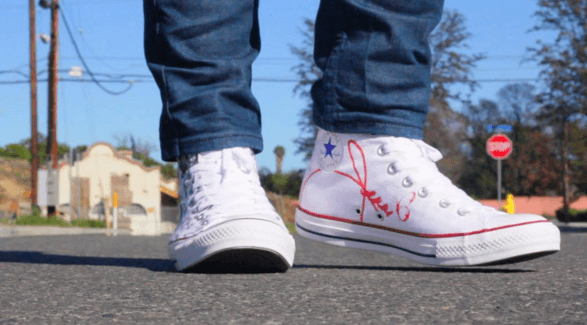 Este es el modelo que se presenta en el portal de moda de Jenni.