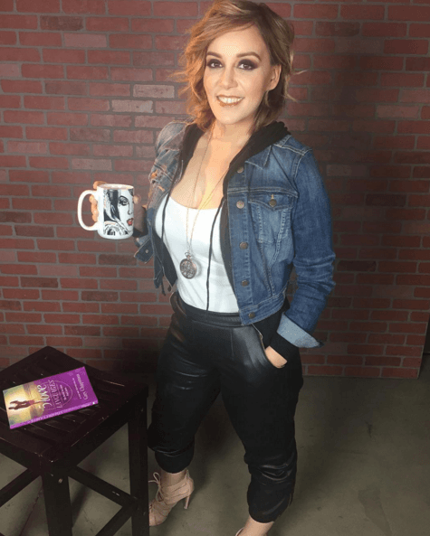 Rosie Rivera, hermana de Jenni, acaba de presentar los nuevos productos de la línea de moda de La Diva de la Banda y te vas a sorprender con todo lo que viene.