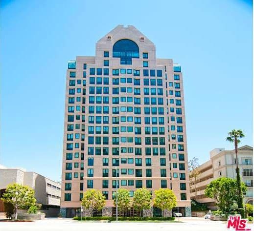 Por eso rentará su increíble condominio ubicado en Wilshire Boulevard.