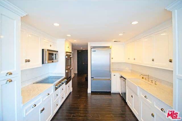 Todo un lujo que podría ser tuyo por un par de dólares.