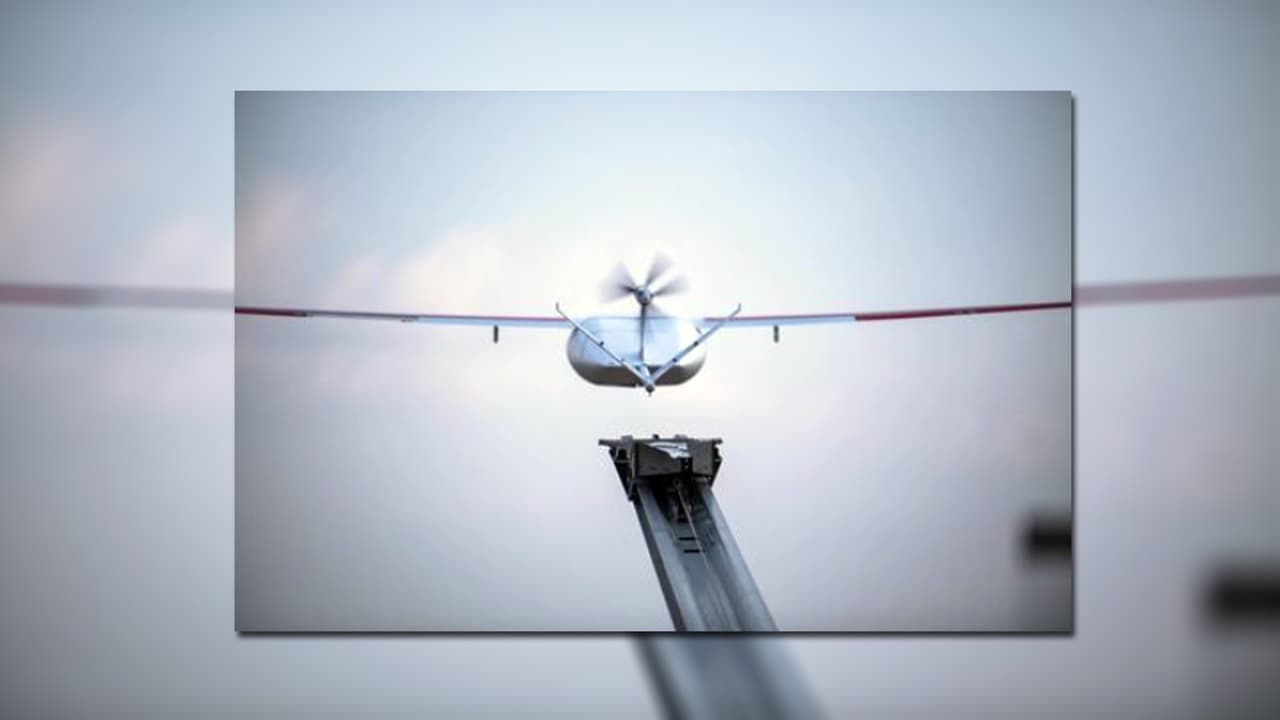 Cada vuelo produce unas 30 veces menos emisiones de CO2 por milla que un vehículo eléctrico.