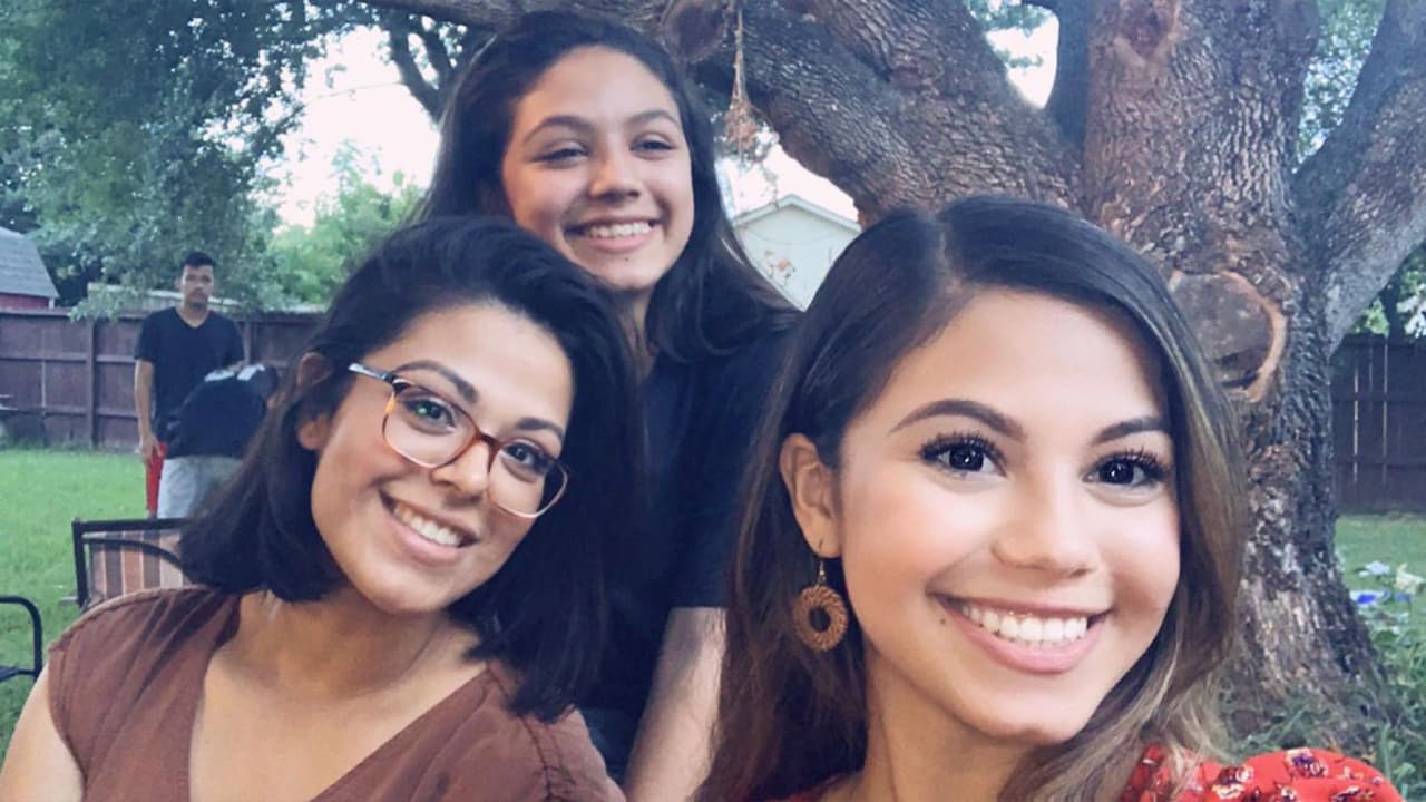 La policía detuvo al sospechoso que fue identificado como Zachary Castro, de 26 años.