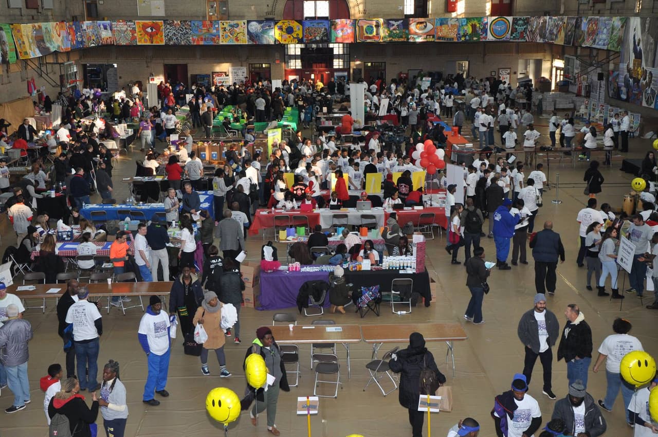 <b><a href="https://volunteer.globalcitizen365.org/ " target="_blank">Martin Luther King Jr. Weekend and Day of Service (15 al 17 de enero)</a></b>: Cada año, Filadelfia honra la vida y el legado de Martin Luther King Jr., con un día de retribución y un fin de semana extendido lleno de actividades en toda la ciudad. Los residentes y visitantes pueden participar en uno de los cientos de proyectos de servicio en toda la ciudad y la región.