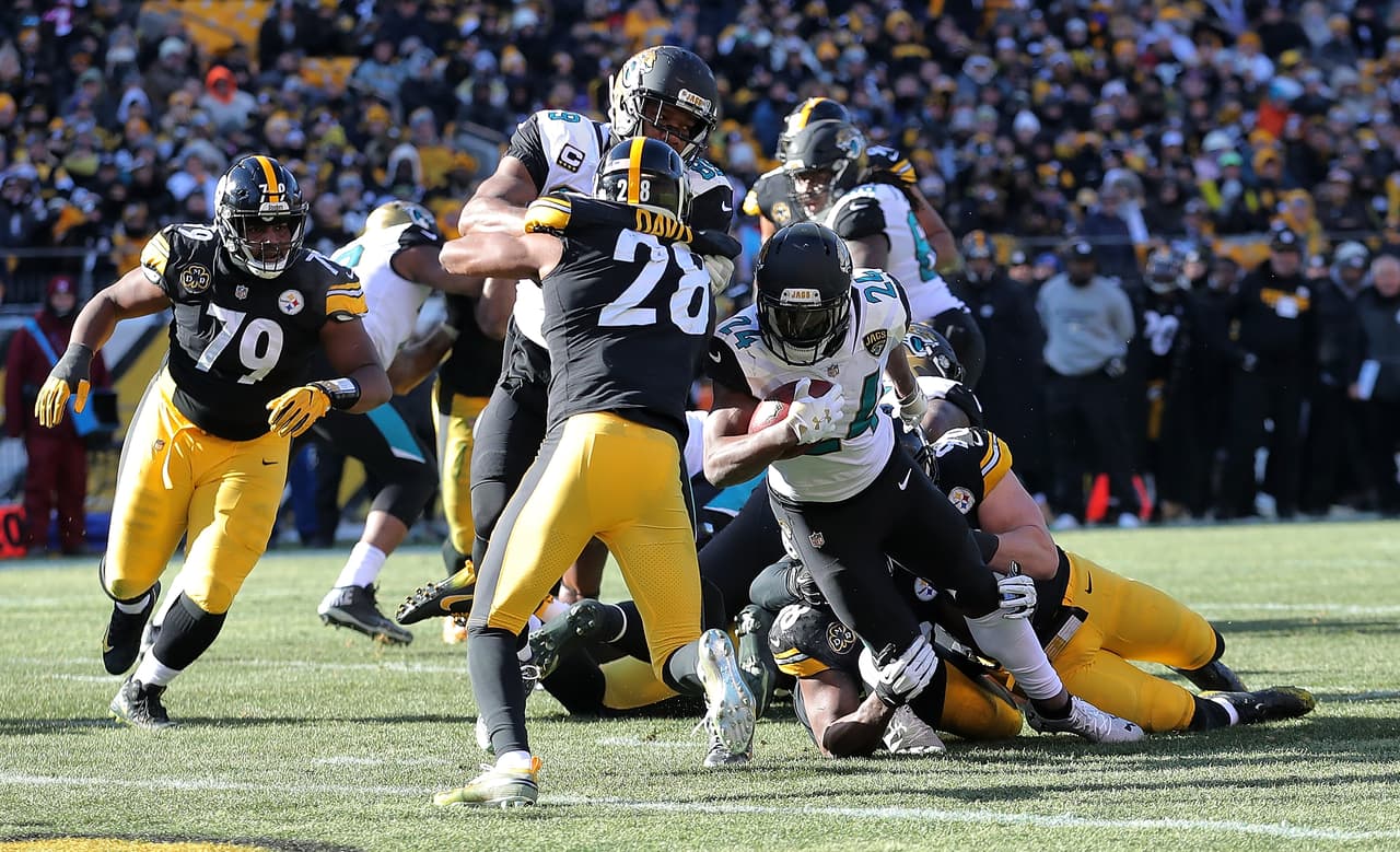 El otro corredor de Jacksonville, T.J. Yeldon, tuvo una anotación terrestre. Sumó 20 yardas en 5 acarreos además de 3 pases atrapados para 57 yardas por esa vía.