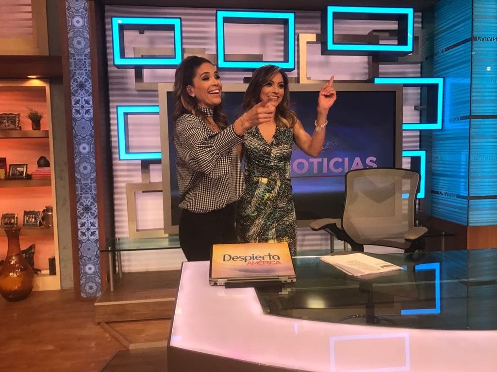 Karla Martínez y Satcha Pretto siempre de buen humor.