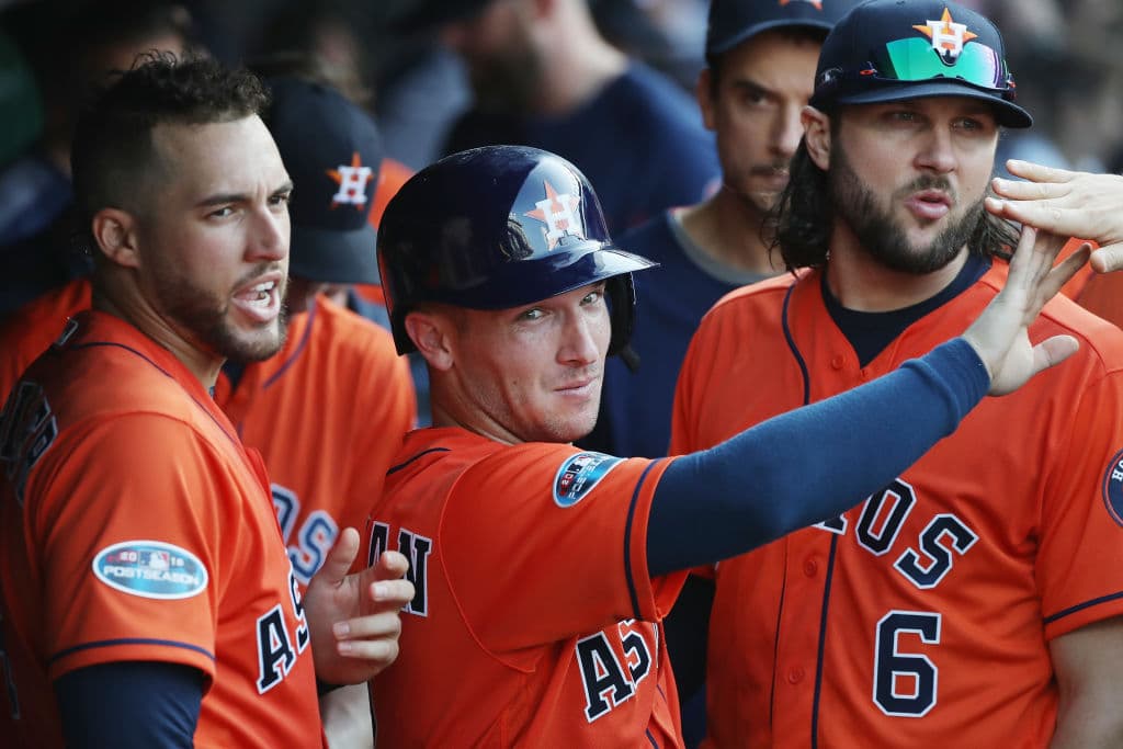 Todavía en la novena entrada anotarían la carrera del remache, gracias a un sencillo de Bregman por right-center que empujó a Tony Kemp. La pizarra final fue 11-3.