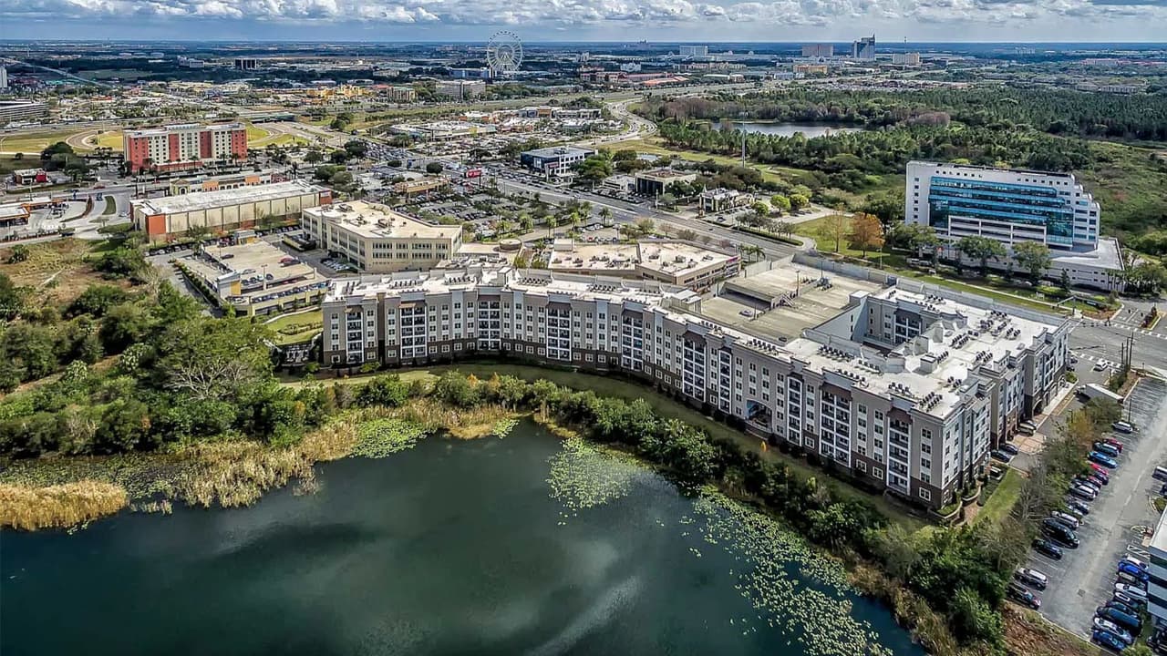 Detectan obras sin permiso en apartamentos evacuados por daños estructurales