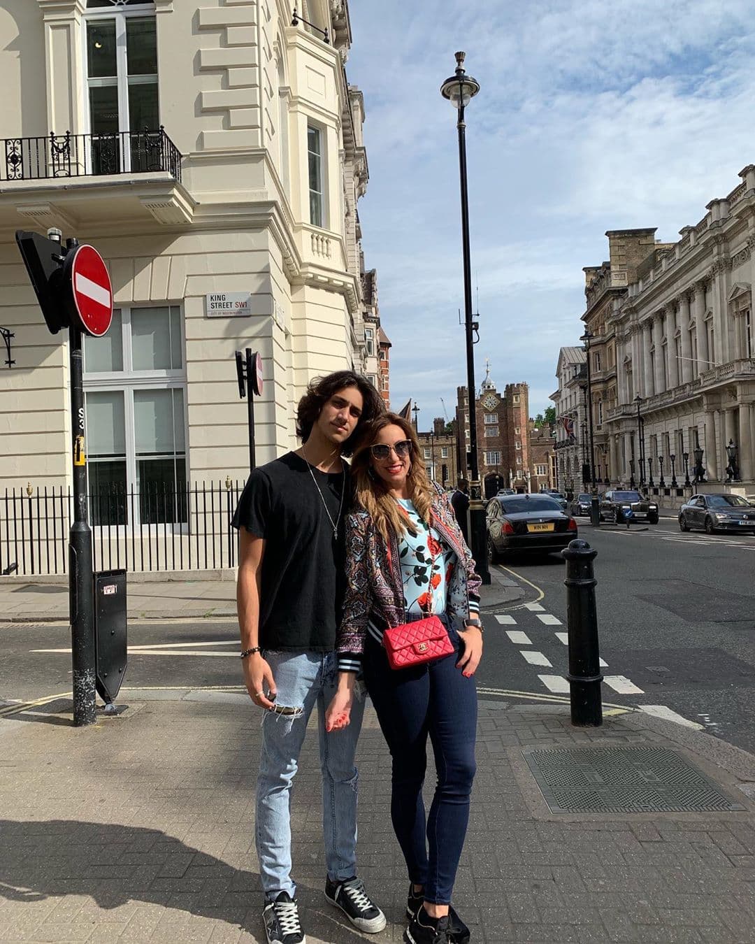 Lili Estefan celebró el cumpleaños de 'Lorencito', su primer hijo, quien llegó al mundo hace 20 años.