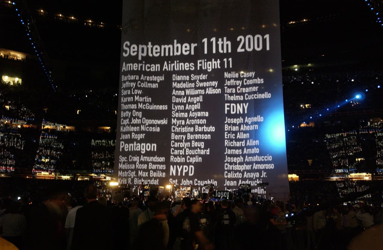 Durante el espectáculo se les rindió n homenaje a las personas fallecidas por los atentados.