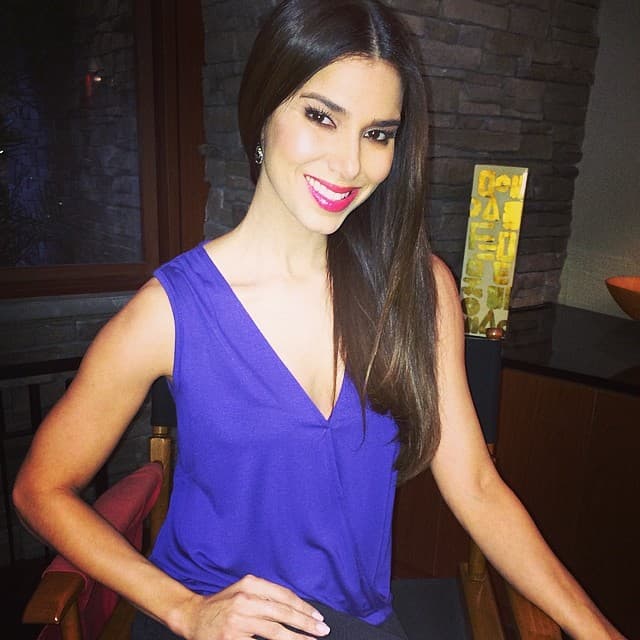 No dudamos, su Instagram, Facebook y Twitter serán los lugares en donde podremos ver la previa de su look antes del show.