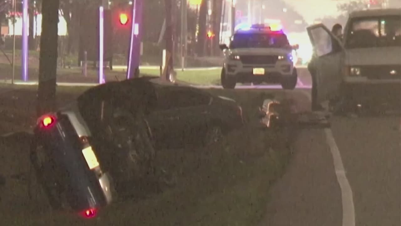 Dos buenos samaritanos están graves tras ser embestidos por un conductor ebrio al oeste de Houston