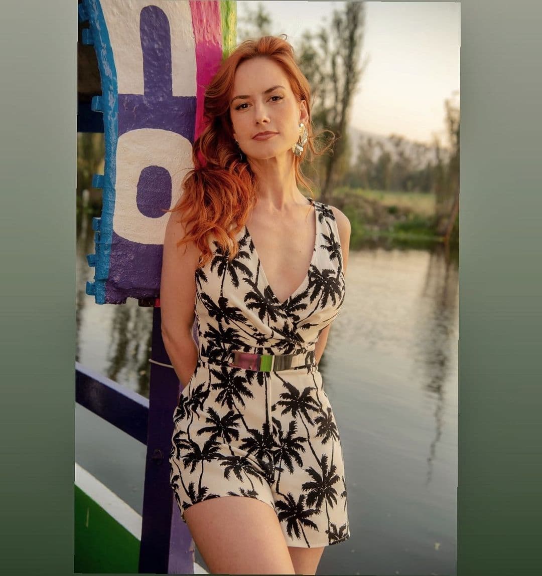 “Sí, bueno, pido de rodillas que paren a la baby manía. Hay placeres en la vida, muchas fuentes de amor y muchos motivos para vivir además de la maravilla y la bendición de la maternidad y la paternidad”, comentó la actriz.