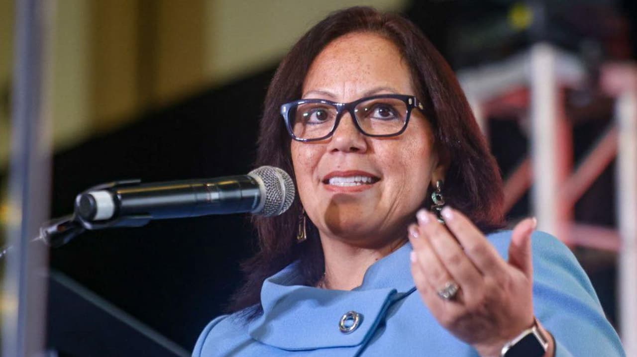 Segunda denuncia contra alcaldesa de Kissimmee; pide frenar a fiscal especial