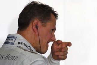 La salud de Schumacher mejora lentamente, según su esposa