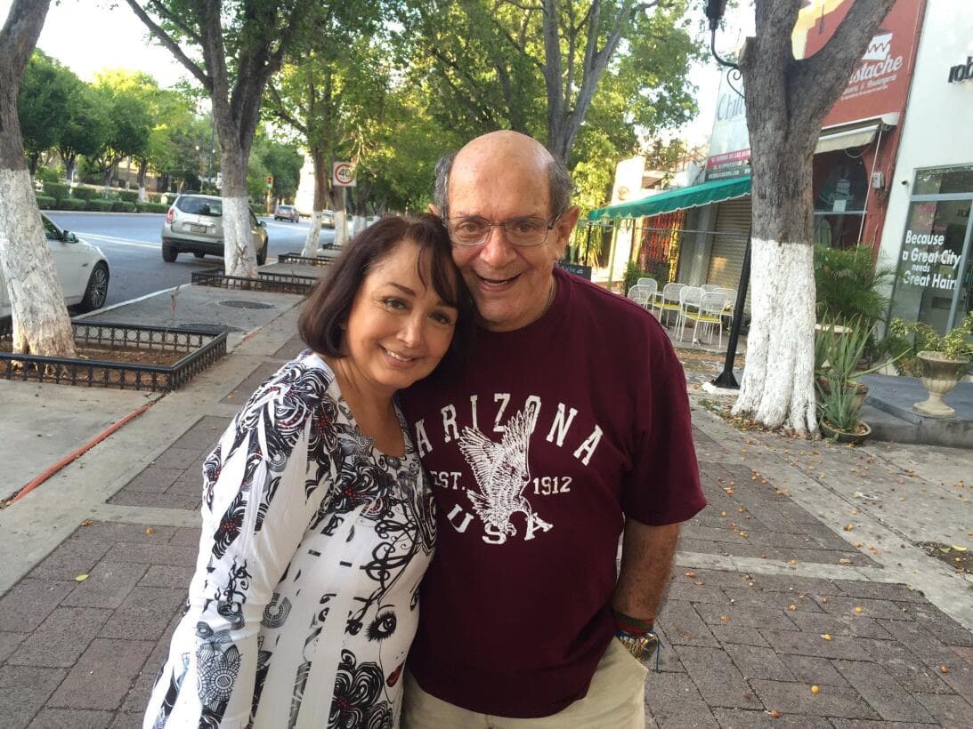 “Más jóvenes de 60, no; ni más viejos de 70, porque al rato van a querer que les cuide las enfermedades y eso es algo que ya viví, así que no me gustaría repetirlo”, dio a conocer.
<br>