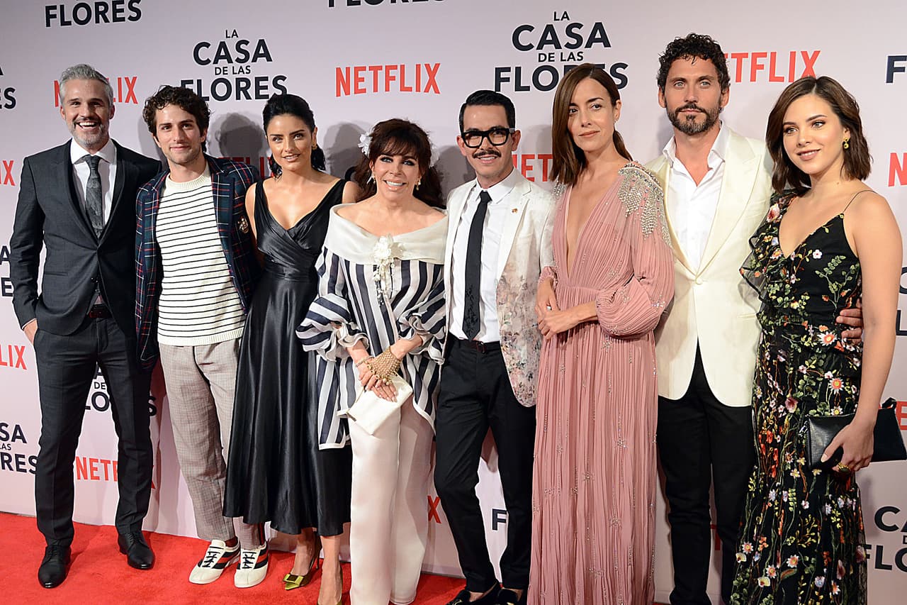 Han pasado los años, junto con un vaivén de declaraciones y versiones respecto a los motivos de la salida de la actriz.
<br>