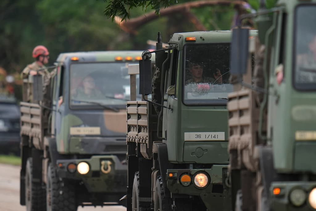 Desde el jueves 3 de julio, el Servicio Nacional de Meteorología advirtió sobre posibles inundaciones en el área. El viernes 4 de julio, antes de emitir una advertencia de peligro inminente, también envió advertencias de inundación repentina.