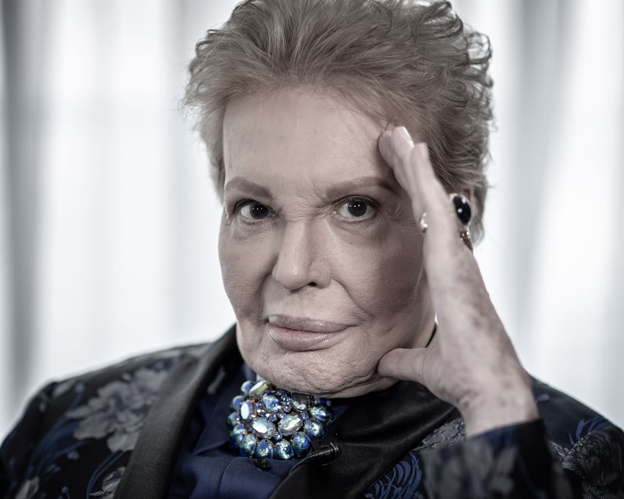 Walter Mercado.